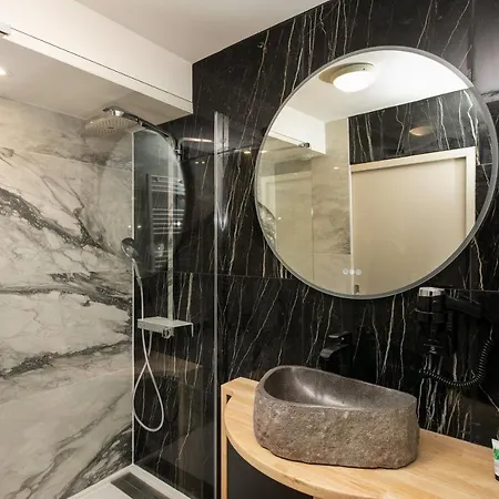 Bellevue Aparthotel *